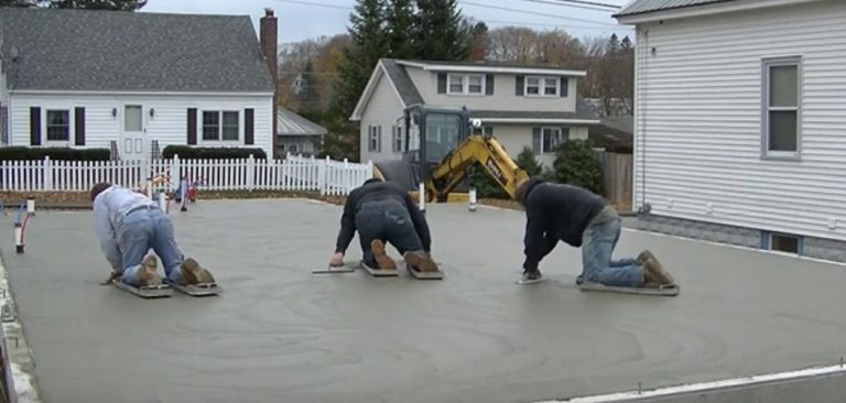 How to Use a Finishing Trowel