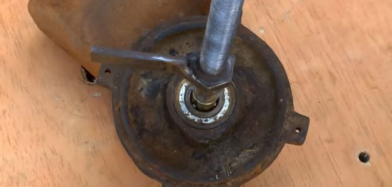 How to Remove Bearing from Shaft With Puller